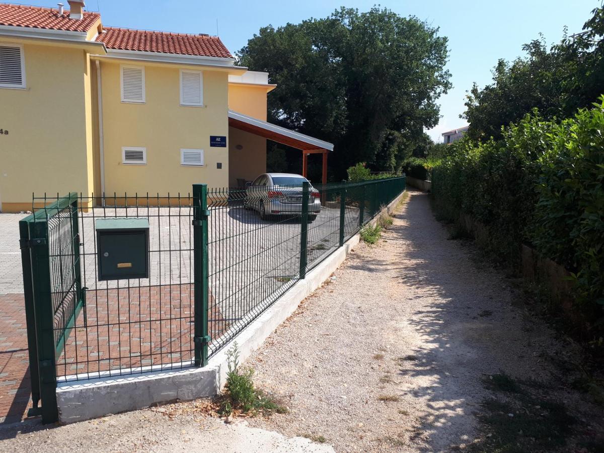 Apartment Betty Malinska Ngoại thất bức ảnh