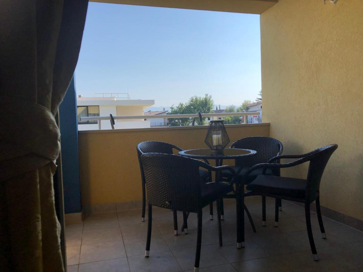 Apartment Betty Malinska Ngoại thất bức ảnh