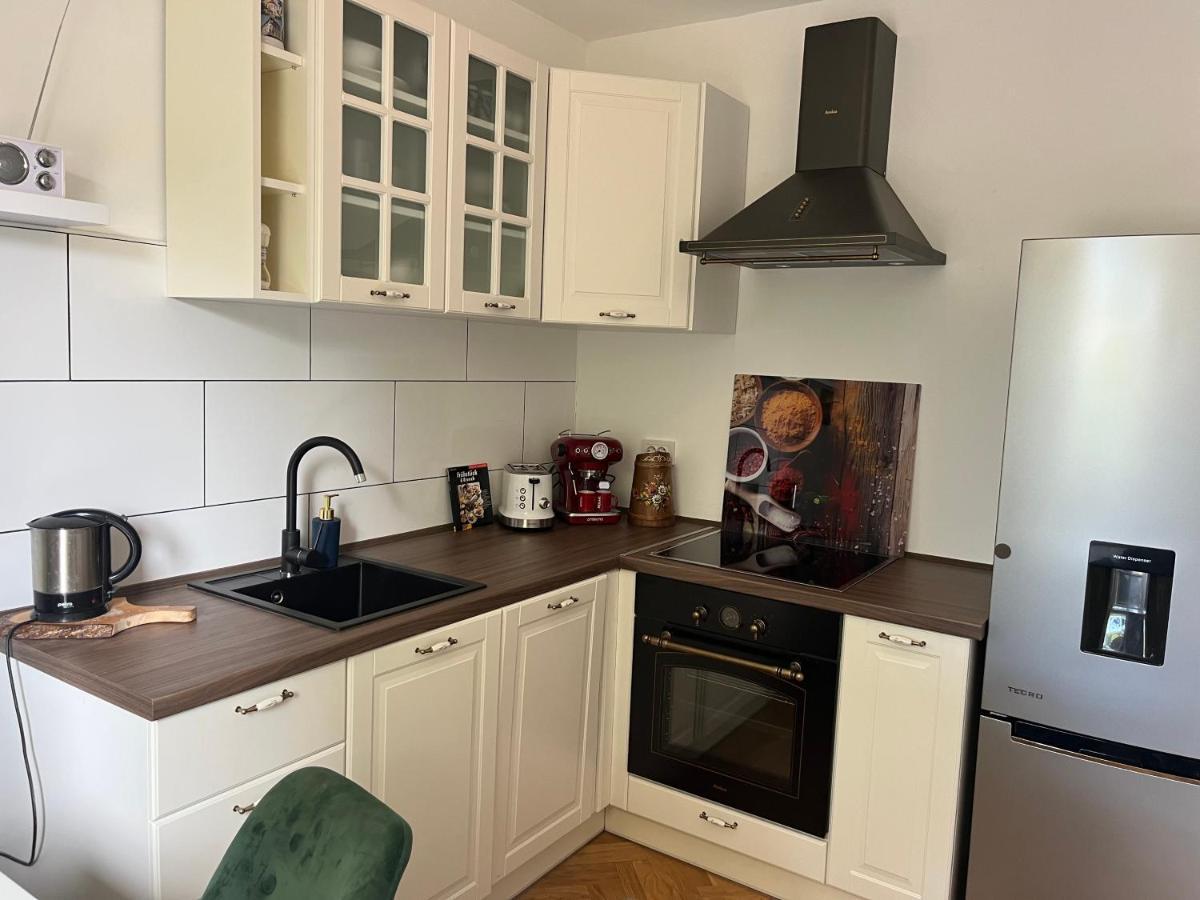 Apartment Betty Malinska Ngoại thất bức ảnh